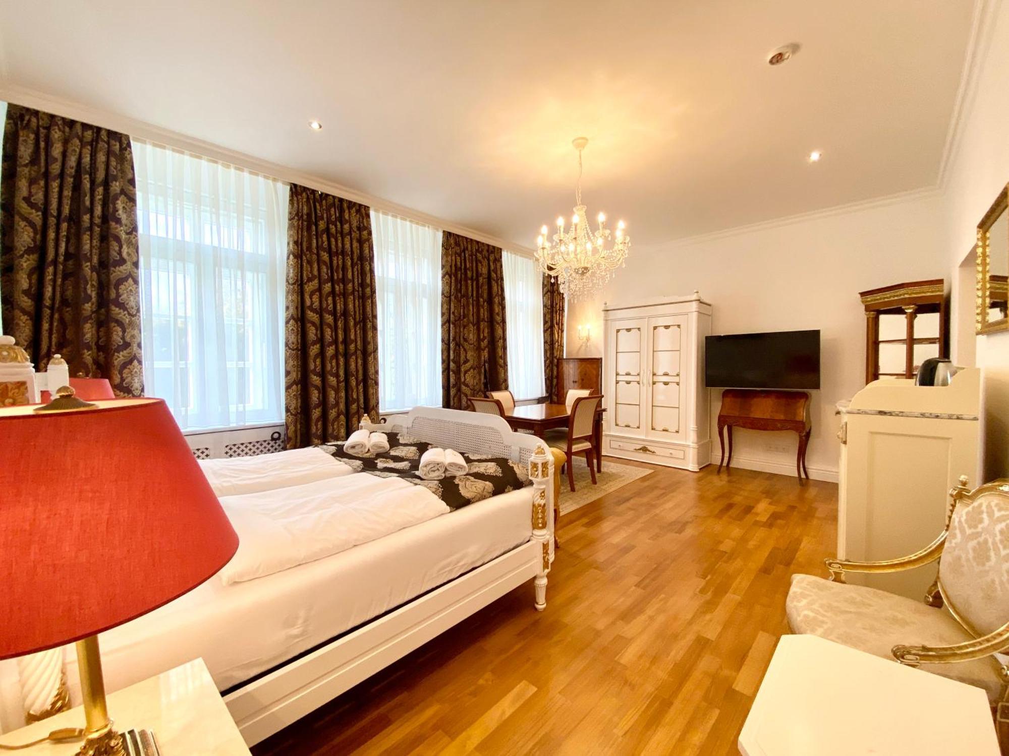 Friedrich Franz Palais Otel Bad Doberan Dış mekan fotoğraf
